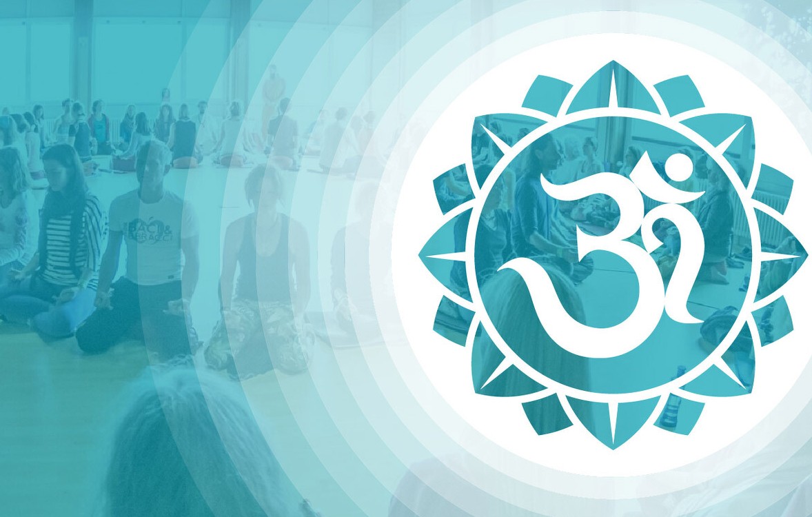 OM Chanting āšramā svētdienās attēls